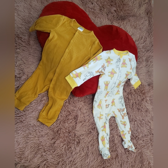 Other - Unisex baby Pj's